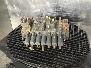 Liebherr Ventilblock